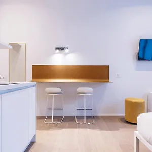  Apartment Easyhomes-city Centre Italy